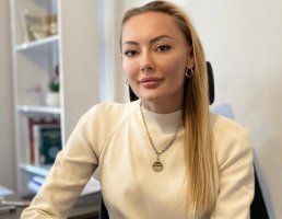 MARİA SİNOPALNİKOVA