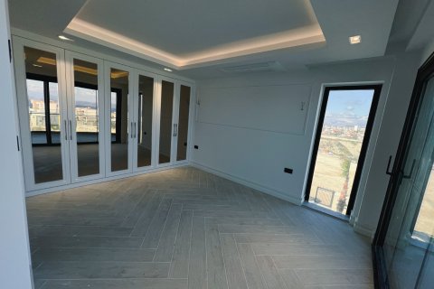 7+1 Villa  in Izmir, Türkei Nr. 185431 - 24