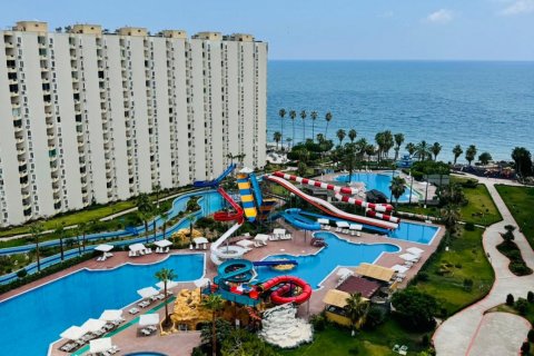 3+1 Apartment  in Mersin, Turkey No. 187596