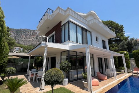 3+1 Villa  i Gocek, Mugla, Turkiet Nr. 194210