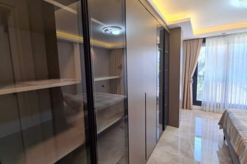 Продажа в Кушадасы, Айдыне, Турция, 200м2, №175435 – фото 17