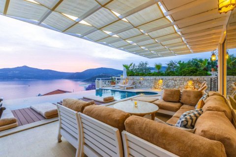 4+1 Villa  i Kalkan, Antalya, Turkiet Nr. 178236 - 11