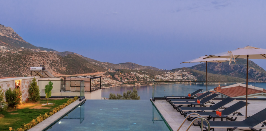 4+1 Villa i Kalkan, Antalya, Tyrkiet Nr. 178230