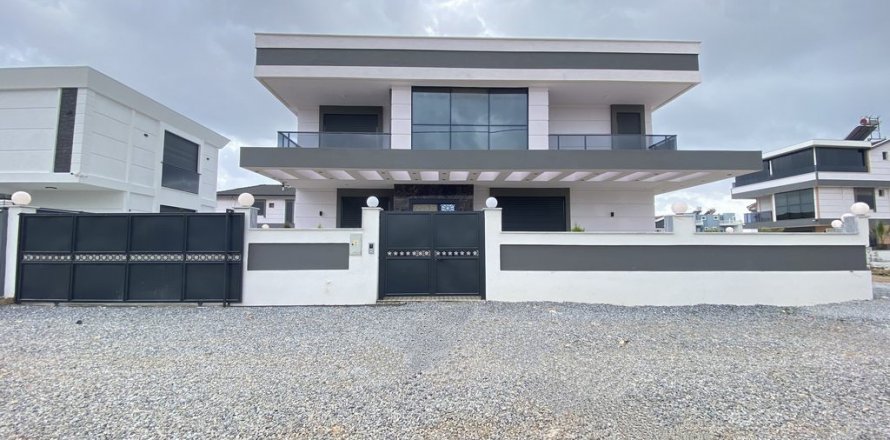 3+1 Villa  i Didim, Aydin, Tyrkia Nr. 165307