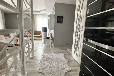 Apartment for sale  in Mersin, Turkey, 3 bedrooms, 130m2, No. 161339 – photo 2