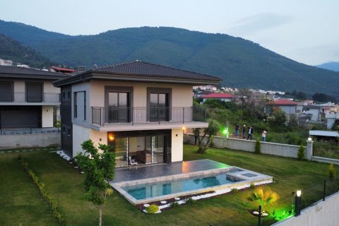 Продажа в Кушадасы, Айдыне, Турция, 200м2, №169502 – фото 6