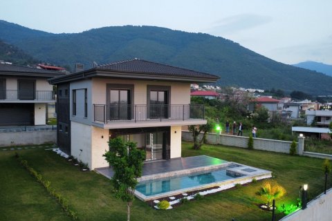 Продажа в Кушадасы, Айдыне, Турция, 200м2, №169502 – фото 9