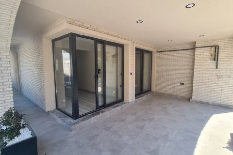 for sale in Kusadasi, Aydin, Turkey, 2 bedrooms, 65m2, No. 169723 – photo 19