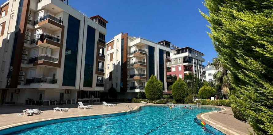 3+0 Penthouse  in Konyaalti, Antalya, Turkey No. 170049