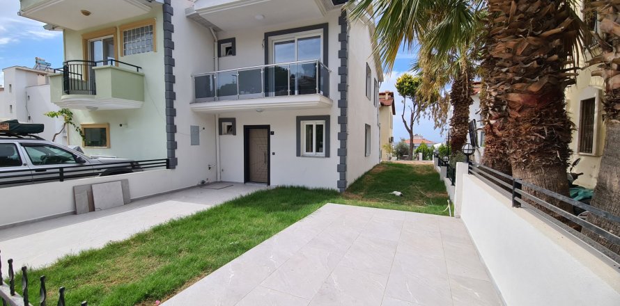 در Kusadasi ، ترکیه 120 متر مربع. شماره 162906
