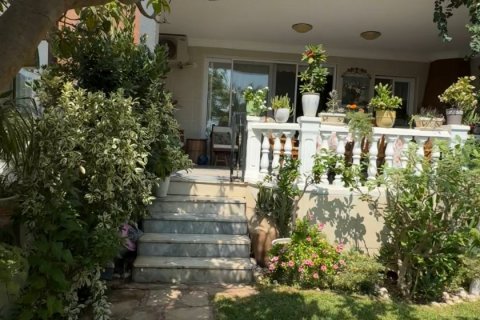 آپارتمان در Mersin ، ترکیه 2 خوابه ، 115 متر مربع. شماره 177335
