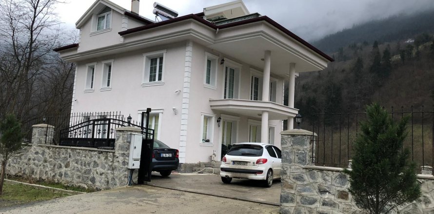 5+1 Villa  i Macka, Trabzon, Tyrkiet Nr. 161236