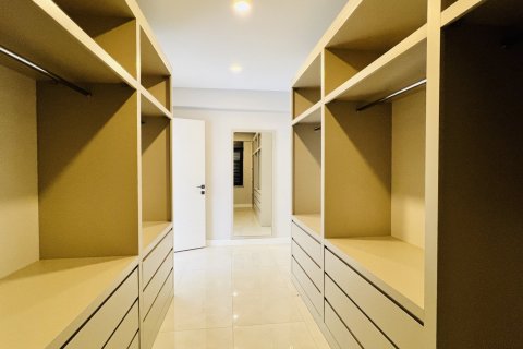 ویلا در Kemer ، ترکیه 4 خوابه ، 220 متر مربع. شماره 166393 - 19