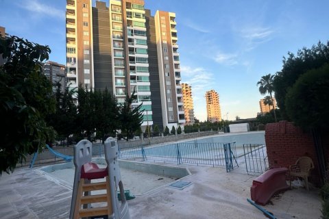 2+1 Wohnung  in Mersin, Türkei Nr. 165990