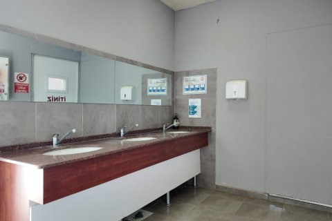 ملک تجاری در Izmir ، ترکیه 6550 متر مربع. شماره 185248 - 14
