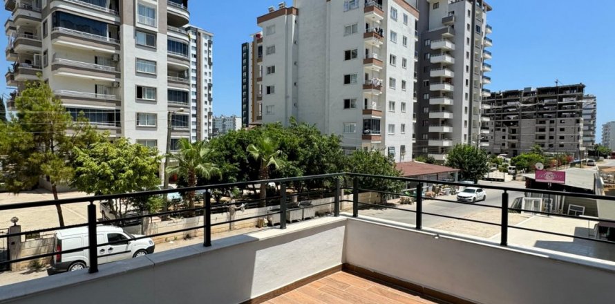 2+1 Wohnung in Mezitli, Mersin, Türkei Nr. 188360
