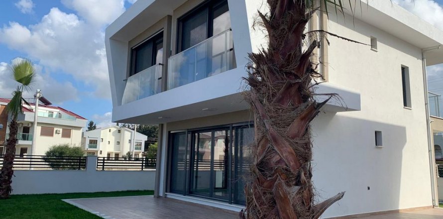3+1 Villa in Didim, Aydin, Türkei Nr. 170085