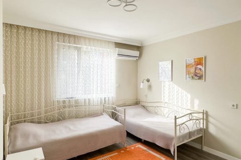 a2bee935aafe1a423bf2f0c22d10d8da.jpg