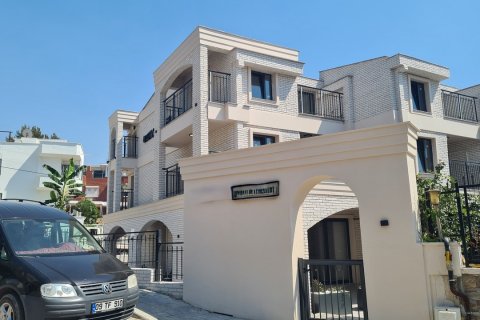 for sale in Kusadasi, Aydin, Turkey, 2 bedrooms, 65m2, No. 169723 – photo 2