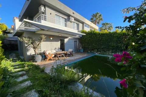 3+1 Villa  in Cesme, Izmir, Turkey No. 184851