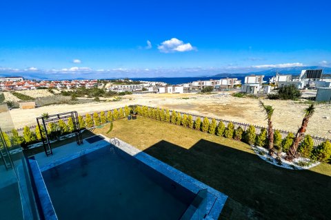 7+1 Villa  in Izmir, Türkei Nr. 185431 - 9