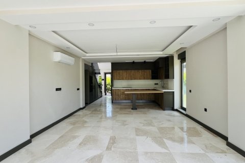 3+1 Villa  i Kemer, Antalya, Turkiet Nr. 192214 - 14