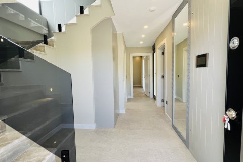 Villa for sale in Kemer, Antalya, Turkey, 4 bedrooms, 226m2, No. 176394 – photo 15