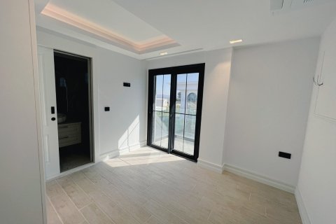 7+1 Villa  in Izmir, Türkei Nr. 185431 - 28