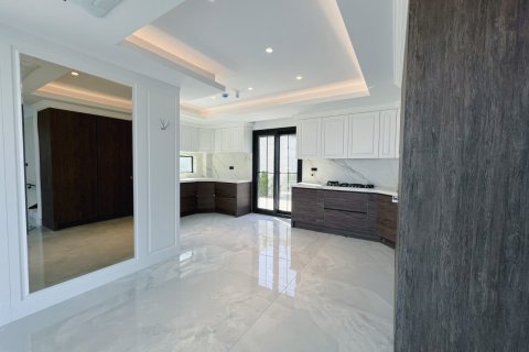 7+1 Villa  in Izmir, Türkei Nr. 185431 - 14