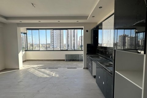 2+1 Apartment  in Mersin, Turkey No. 170083