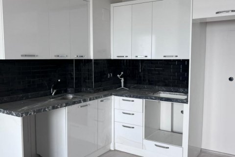 Продажа квартиры в Мерсине, Турция 1+1, 45м2, №163182 – фото 5