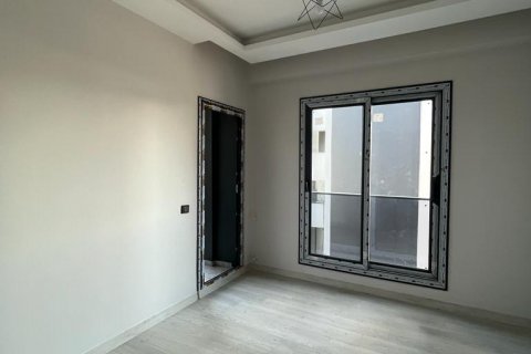 Продажа квартиры  в Мерсине, Турция 1+1, 40м2, №163291 – фото 3