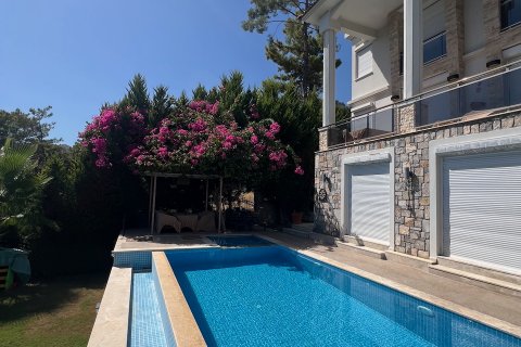 4+2 Villa  i Gocek, Mugla, Turkiet Nr. 194206