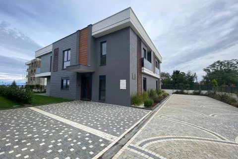 4+1 Villa  i Besikduzu, Trabzon, Tyrkiet Nr. 160374 - 3