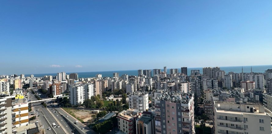 3+1 Apartment  in Mersin, Turkey No. 159784