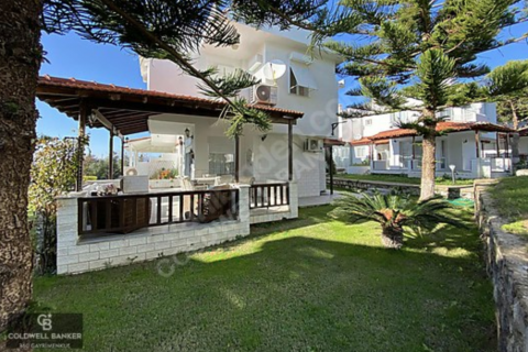 3+1 Villa  in Izmir, Turkey No. 185617