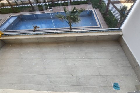 1+1 Lägenhet i Mersin, Turkiet Nr. 160342 - 9