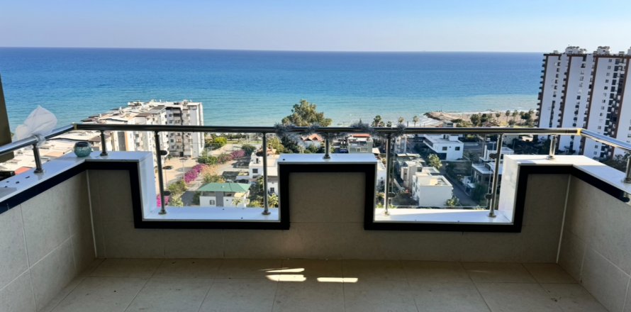 2+1 Apartment in Mersin, Turkey No. 177343