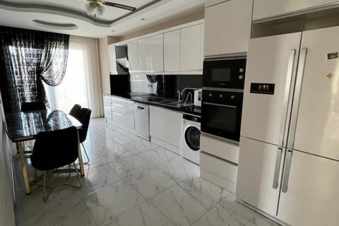 4+1 Lejlighed  i Mahmutlar, Antalya, Tyrkiet Nr. 162841