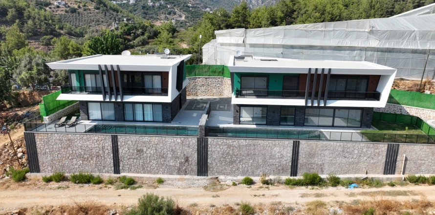 4+1 Villa  i Alanya, Antalya, Tyrkia Nr. 185898