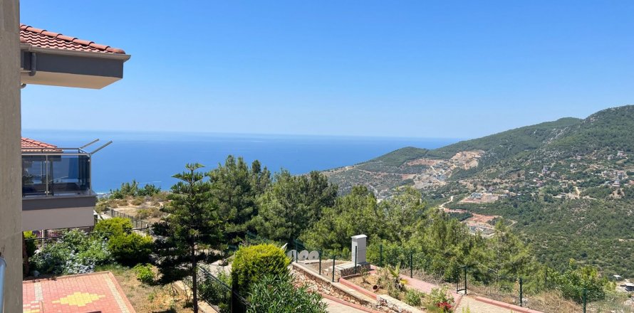 3+1 Villa  i Alanya, Antalya, Tyrkia Nr. 169284