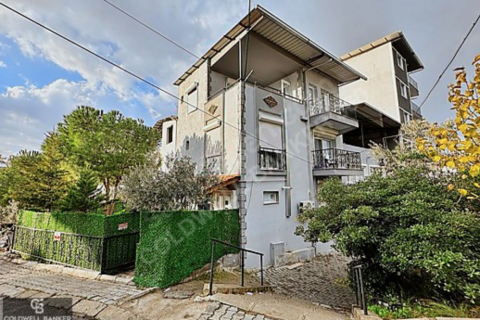 Villa  4+1  İzmir, Türkiye №185353