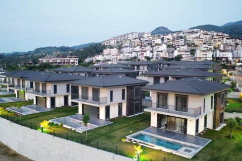 Продажа в Кушадасы, Айдыне, Турция, 200м2, №169502 – фото 4
