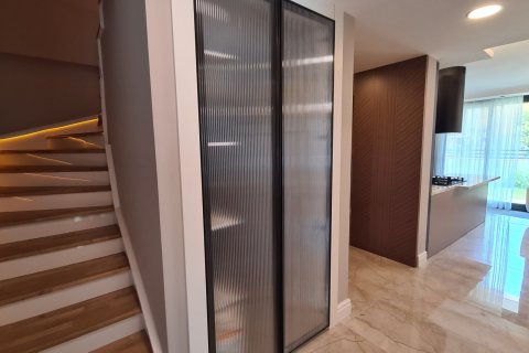 Продажа в Кушадасы, Айдыне, Турция, 200м2, №175435 – фото 15