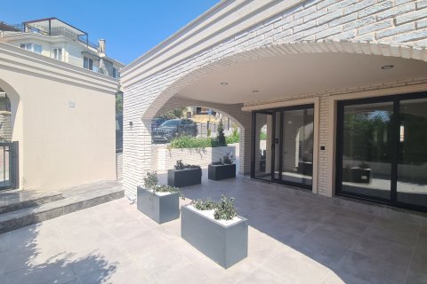 for sale in Kusadasi, Aydin, Turkey, 2 bedrooms, 65m2, No. 169723 – photo 6