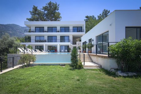 Villa  6+2  Fethiye, Muğla, Türkiye №193874