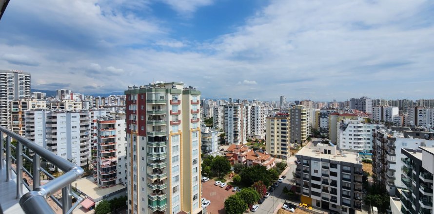 4+1 Wohnung  in Mersin, Türkei Nr. 164589