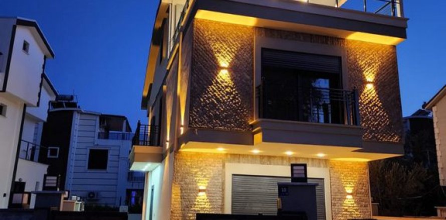 3+1 Villa in Didim, Aydin, Türkei Nr. 165302