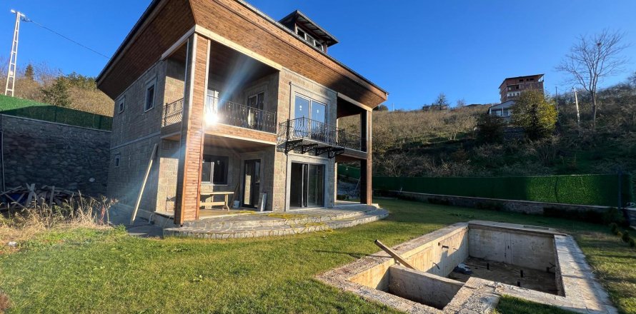 4+1 Villa  i Trabzon, Tyrkia Nr. 185625