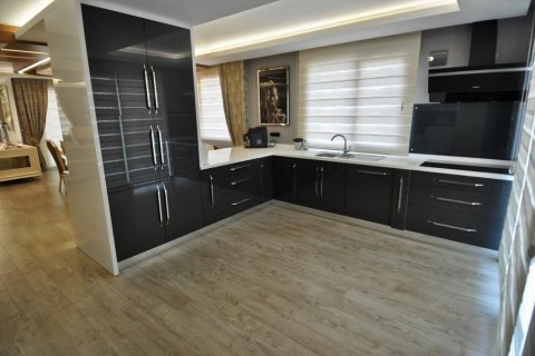 Apartment for sale  in Alanya, Antalya, Turkey, 3 bedrooms, 240m2, No. 183822 – photo 12